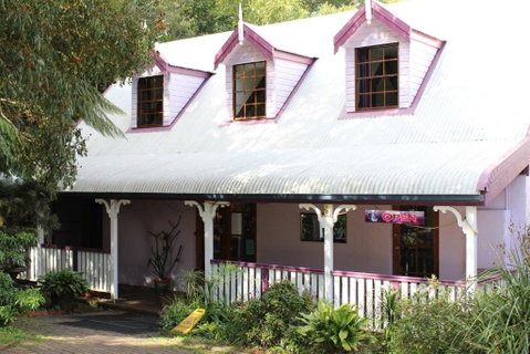 Dancing Waters Cottage - Sydneys Hotel 1