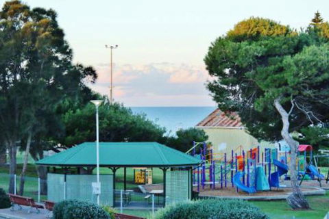 Pier Number 10 - Sydneys Hotel 2