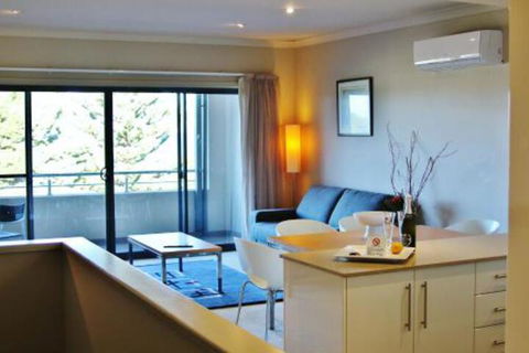 Pier Number 10 - Sydneys Hotel 4