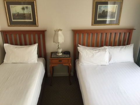Aberdeen Motor Inn - Sydneys Hotel 4