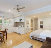 Chapel Woods Bed  Breakfast - Sydneys Hotel