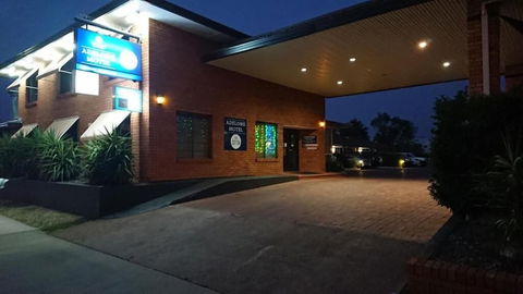 Adelong Motel - Sydneys Hotel 0