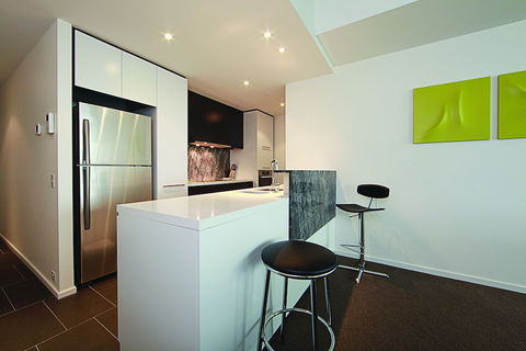 Accommodate Canberra - The ApARTments - Sydneys Hotel 6