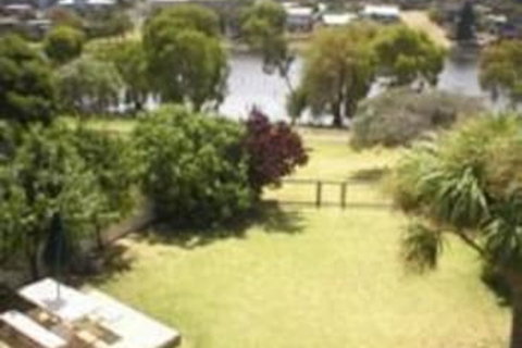 Bluewaters Apartments Ocean Grove - Sydneys Hotel 2