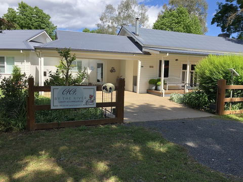 G.g's By The River - Sydneys Hotel 0