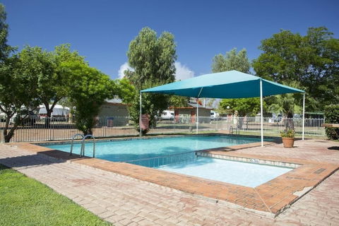 Discovery Parks - Mount Isa - Sydneys Hotel 4
