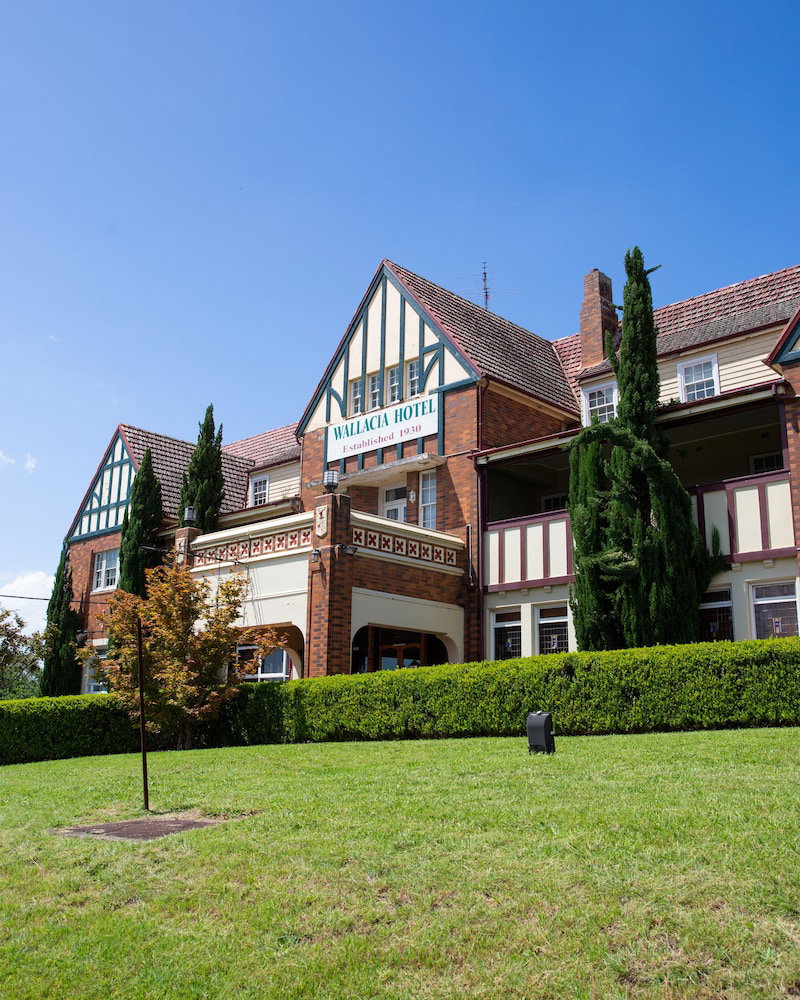 Wallacia NSW Sydneys Hotel