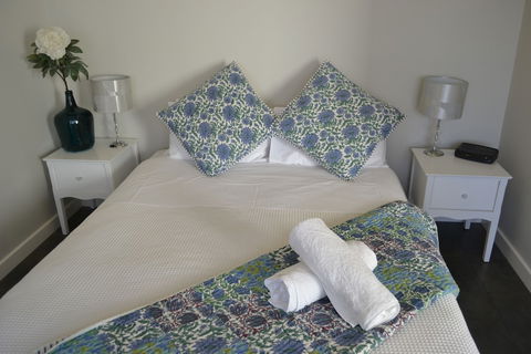 Ruby's Queenscliff - Sydneys Hotel 3