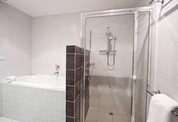 Altitude Apartments - Sydneys Hotel 4