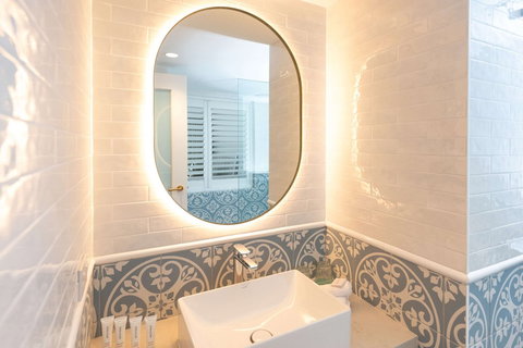 The Beachcomber Hotel & Resort, Ascend Hotel Collection - Sydneys Hotel 3