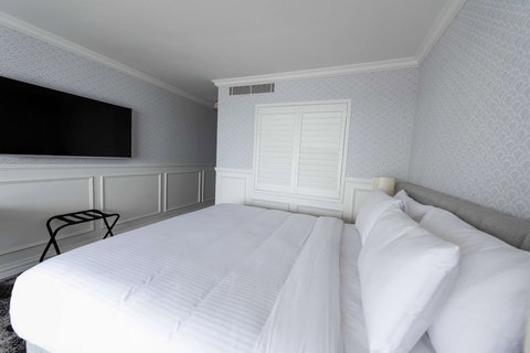 The Beachcomber Hotel & Resort, Ascend Hotel Collection - Sydneys Hotel 6