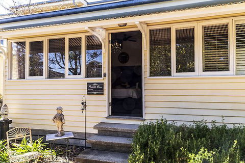 Springhill House On Pardalote - Sydneys Hotel 2