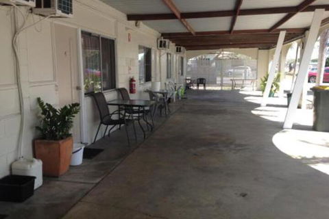 Ayr Max Motel - Sydneys Hotel 5
