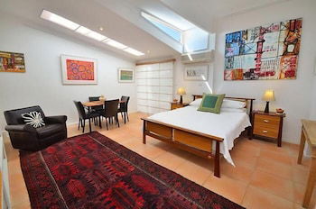 Vatu Sanctuary - Sydneys Hotel 3