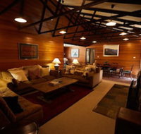 Mowamba River Lodge - Sydneys Hotel