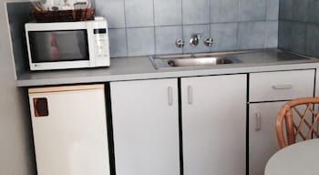 Beach Motel Woolgoolga - Sydneys Hotel 4