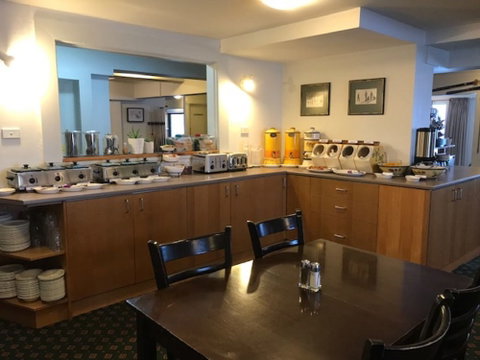 The Lions Lair - Sydneys Hotel 1