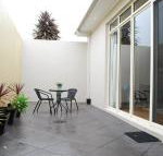 Courtyard Complex Bha - Sydneys Hotel
