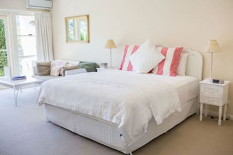 Avoca Valley Bed & Breakfast - Sydneys Hotel 0
