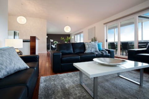 Amanti - Sydneys Hotel 0
