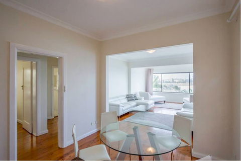 Ultimate Bondi Escape 2 - Sydneys Hotel 4