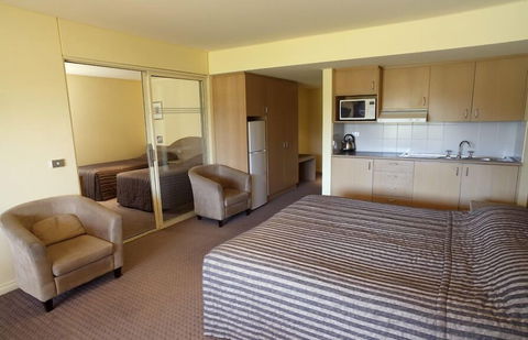 Yarrawonga Mulwala Golf Club Resort - Sydneys Hotel 6