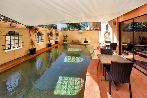 Adobe Motel - Sydneys Hotel 4