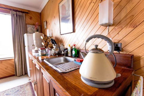 Albanys Big Grove Bed & Breakfast - Sydneys Hotel 7