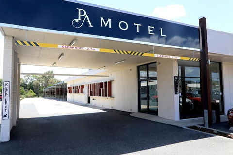 Park Avenue Hotel Motel - Sydneys Hotel 0