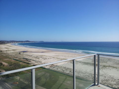 Pure Kirra - Sydneys Hotel 1