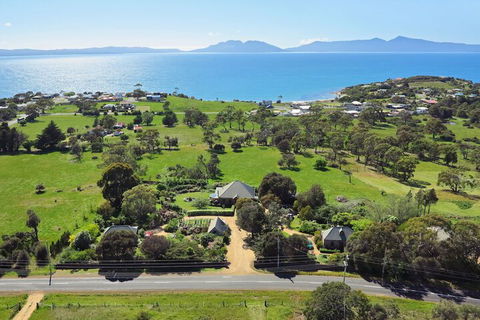 Wagners Cottages - Sydneys Hotel 1