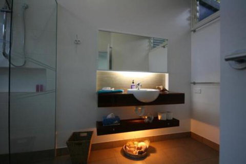 Hove To B & B - Sydneys Hotel 6