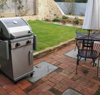 Cobblers Cottage B  B Accommodation - Sydneys Hotel