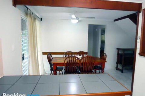 Wyndham Lodge - Sydneys Hotel 4