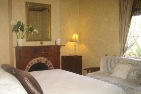 Bunjil Farm - Sydneys Hotel 4