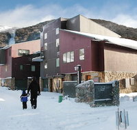 Aspen Creek 3 - Sydneys Hotel