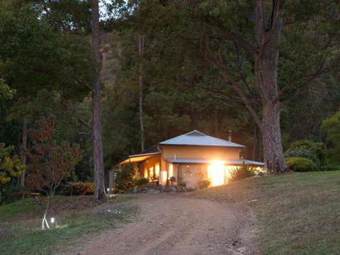 Lyrebird Studio Hideaway In The Watagans Be At One With Nature - Sydneys Hotel 2