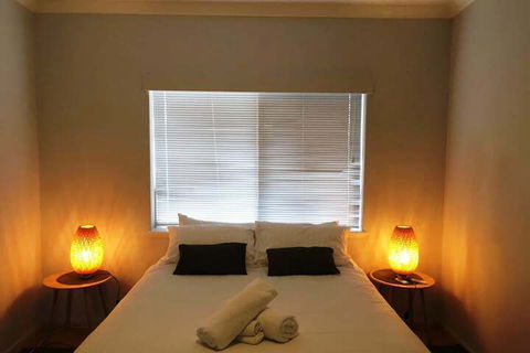 Acacia Holiday Or Business Stay Accommodation - Sydneys Hotel 2
