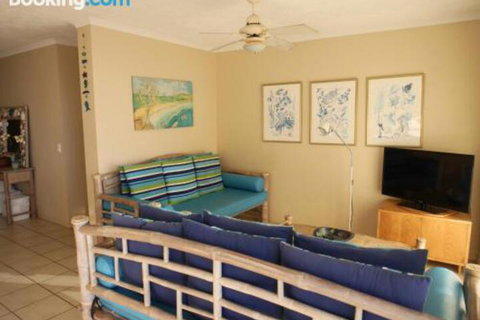 Cylinder Cove 1 - Sydneys Hotel 6