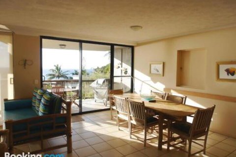 Cylinder Cove 1 - Sydneys Hotel 5