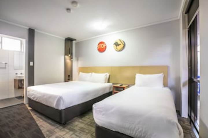 South Penrith NSW Sydneys Hotel