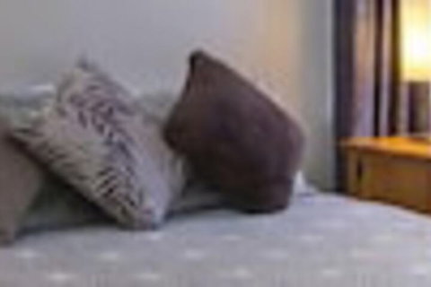 Wilkadene Cottage - Sydneys Hotel 3