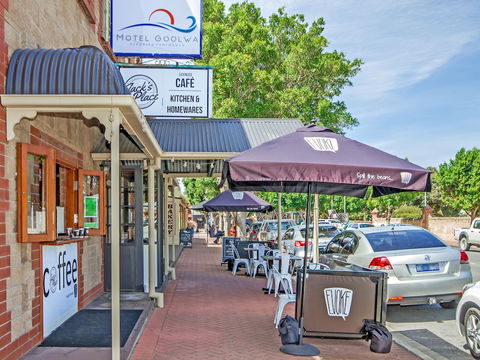 Motel Goolwa - Sydneys Hotel 0