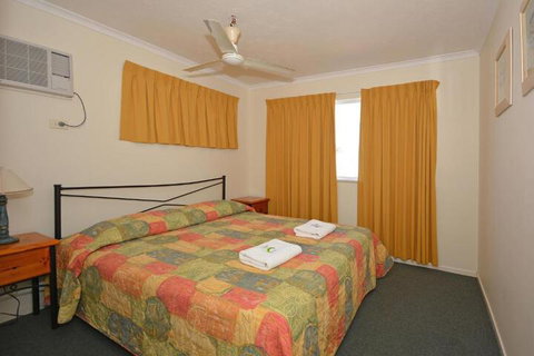 Jade Waters Holiday Apartments - Sydneys Hotel 5