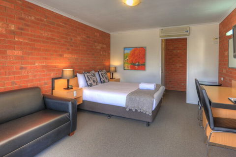 Pevensey Motor Lodge - Sydneys Hotel 6