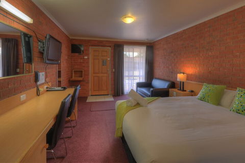 Pevensey Motor Lodge - Sydneys Hotel 5