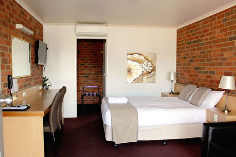 Pevensey Motor Lodge - Sydneys Hotel 4