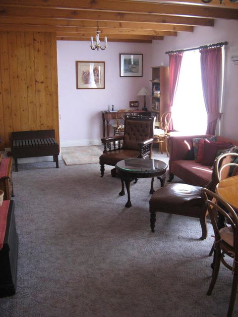 The Grove Cottages - Sydneys Hotel 4