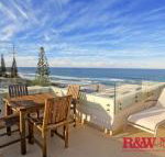The Beachshack - Sydneys Hotel
