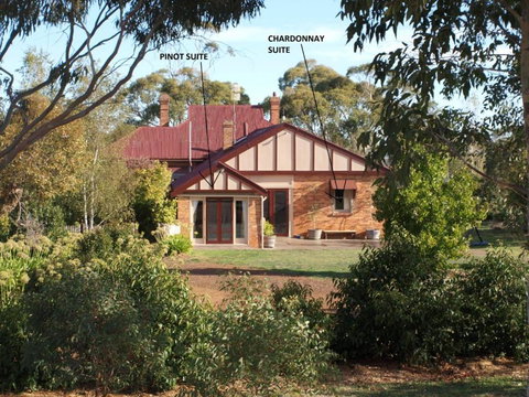 Pierrepoint Accommodation - Sydneys Hotel 1
